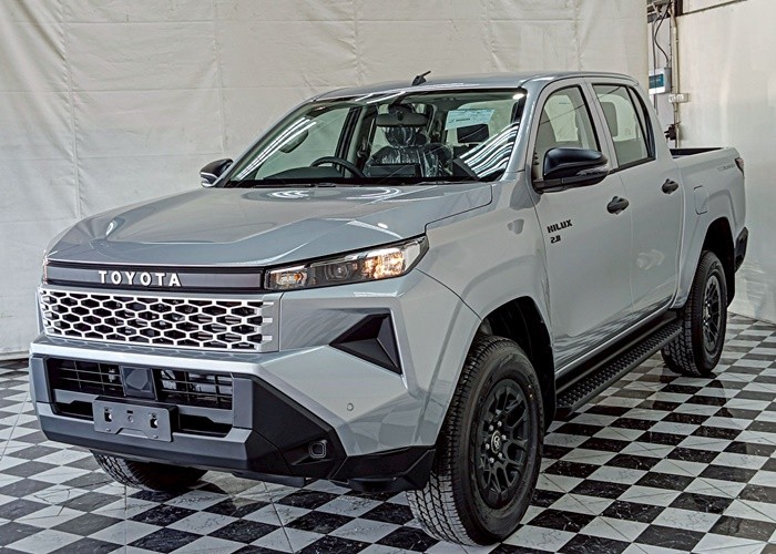 TOYOTA 