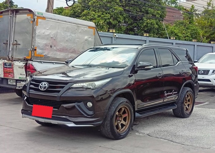 TOYOTA 