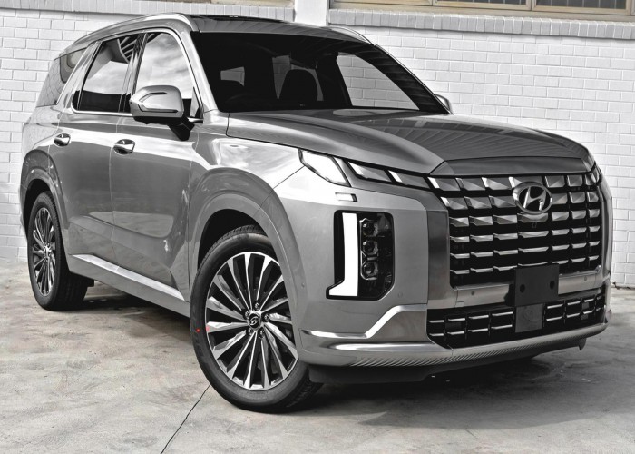 HYUNDAI 
