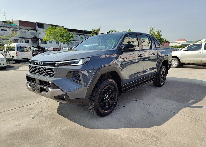 TOYOTA 