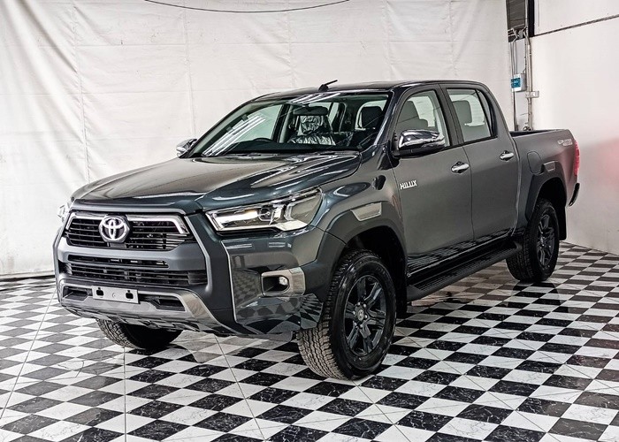 TOYOTA 