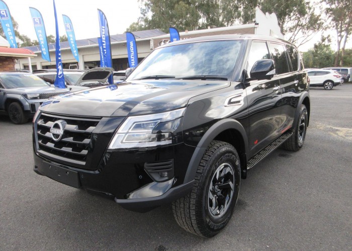NISSAN 