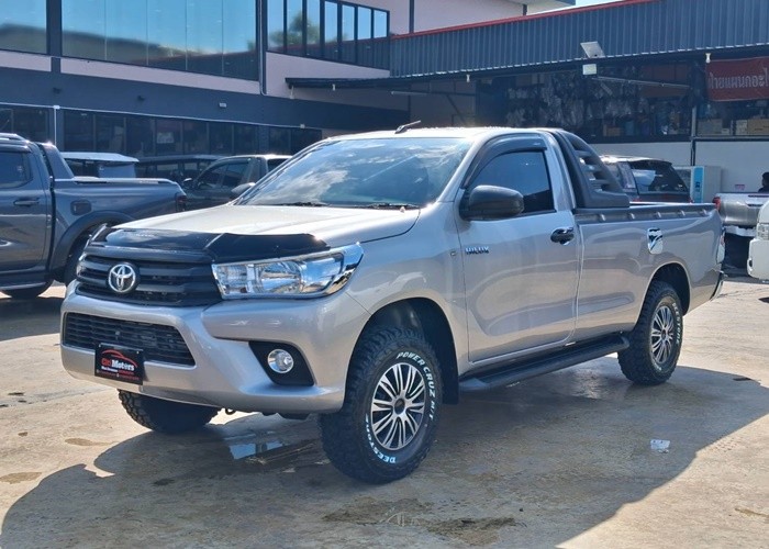 TOYOTA Hilux Revo