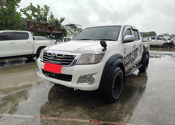 TOYOTA Hilux Vigo