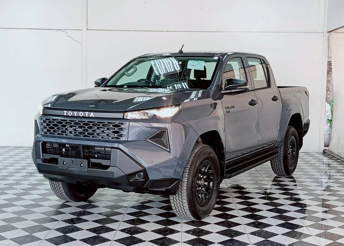 TOYOTA 
