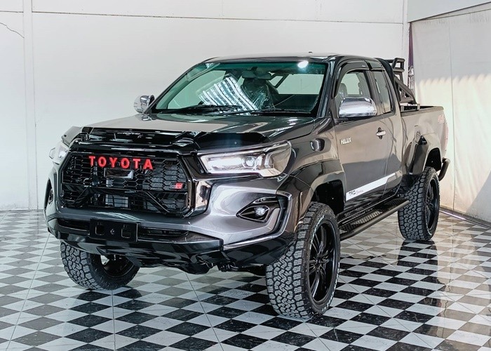 TOYOTA 