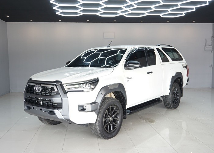 TOYOTA Hilux Rocco