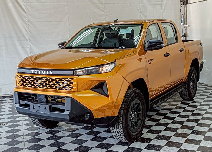 TOYOTA 