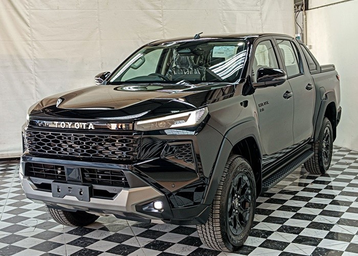 TOYOTA 
