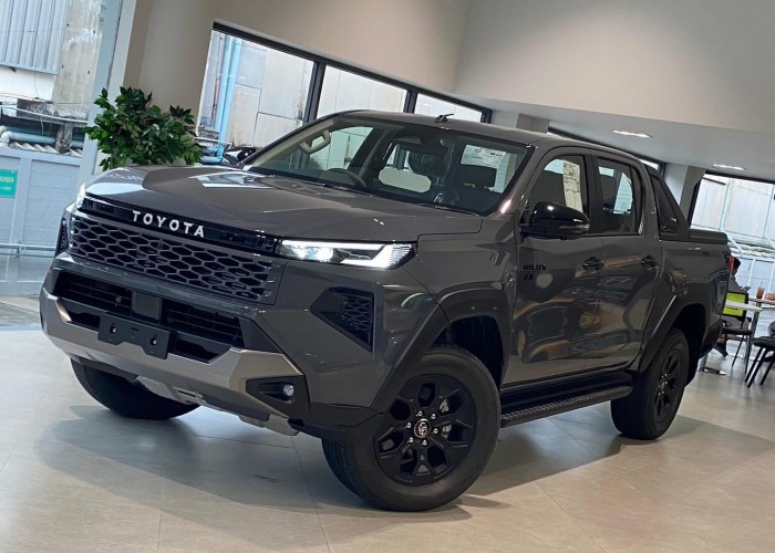 TOYOTA 