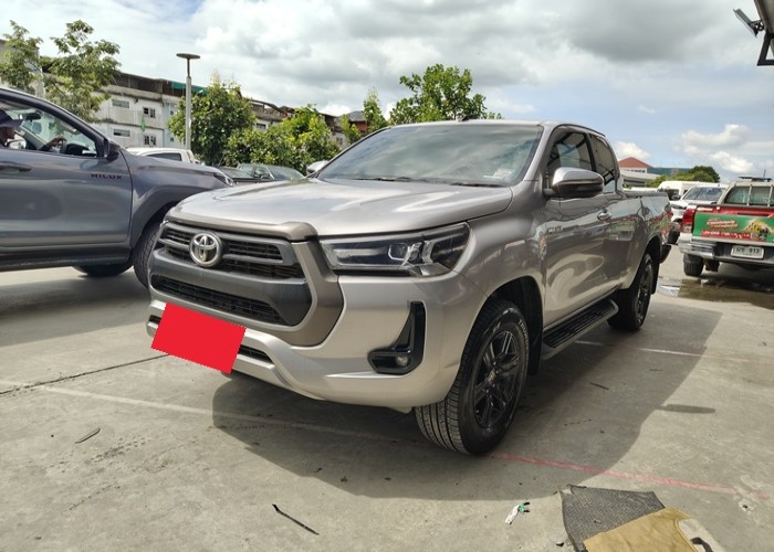 TOYOTA Hilux Revo