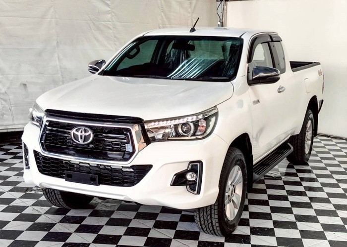 TOYOTA 