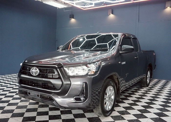 TOYOTA 