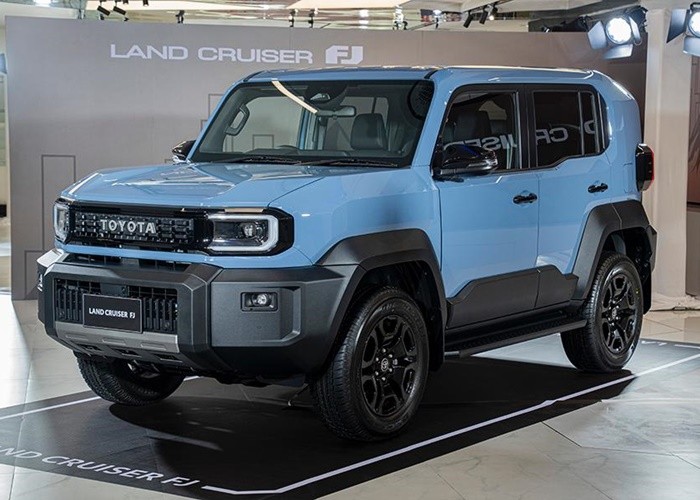 TOYOTA 