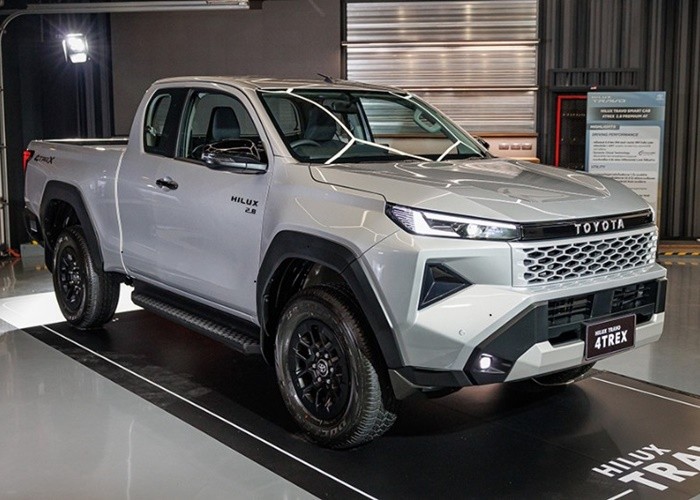 TOYOTA 