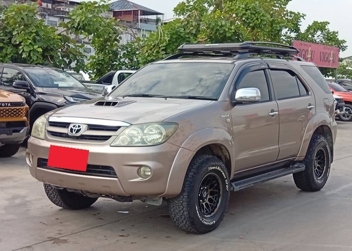 TOYOTA 