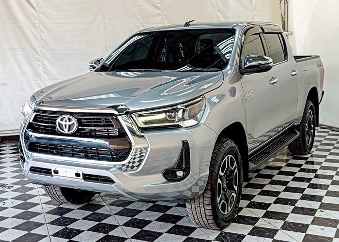 TOYOTA 