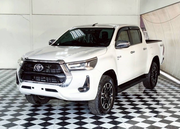 TOYOTA 