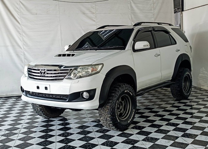 TOYOTA 