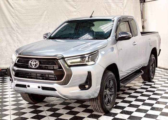 TOYOTA 