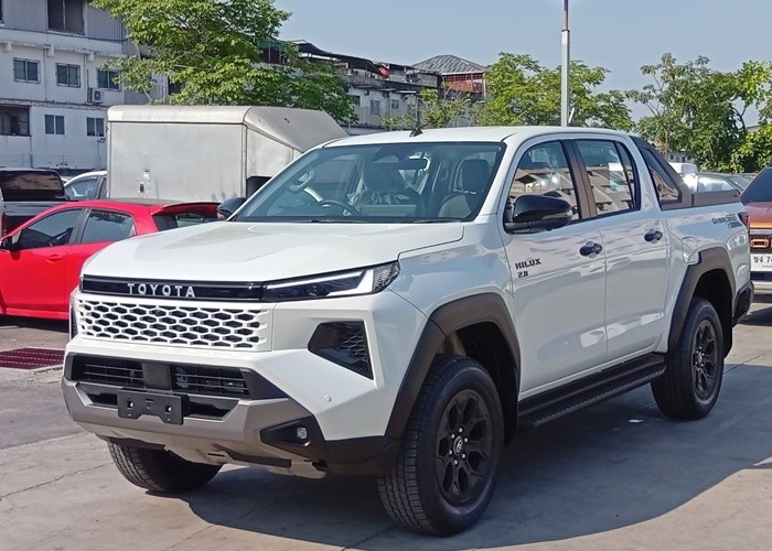 TOYOTA 