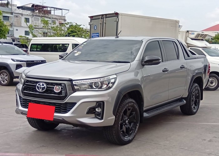 TOYOTA Hilux Rocco