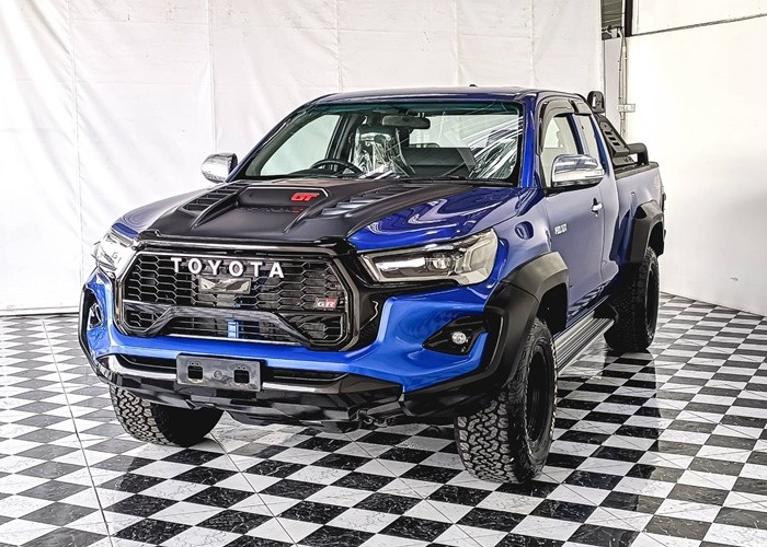TOYOTA 