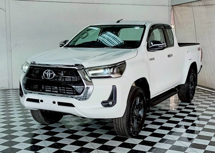 TOYOTA 