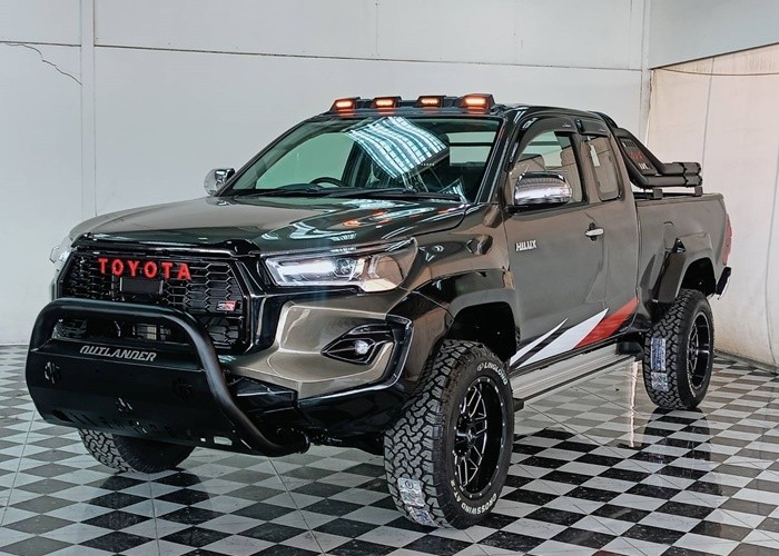 TOYOTA 