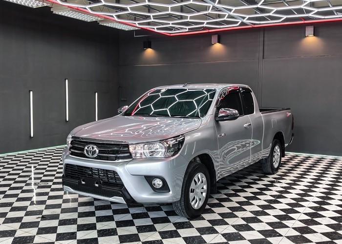 TOYOTA 