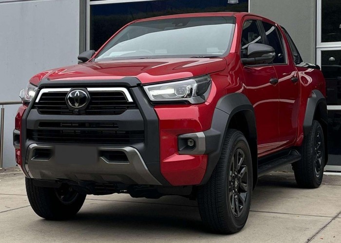 TOYOTA 