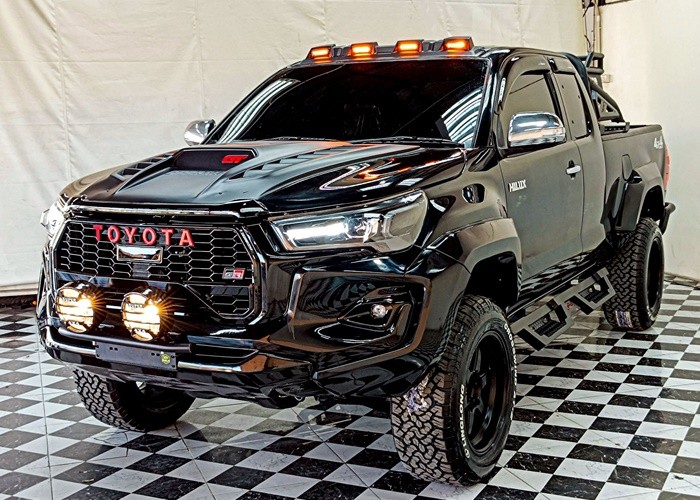 TOYOTA 