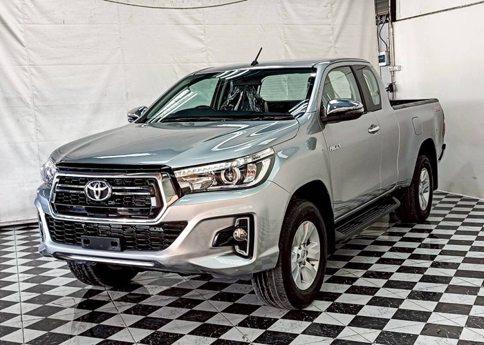 TOYOTA 
