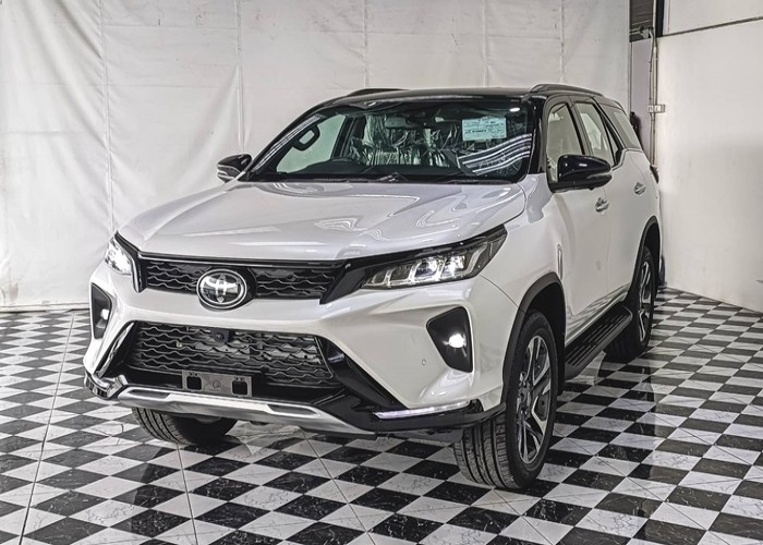 TOYOTA 