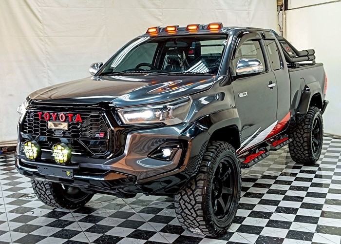 TOYOTA 