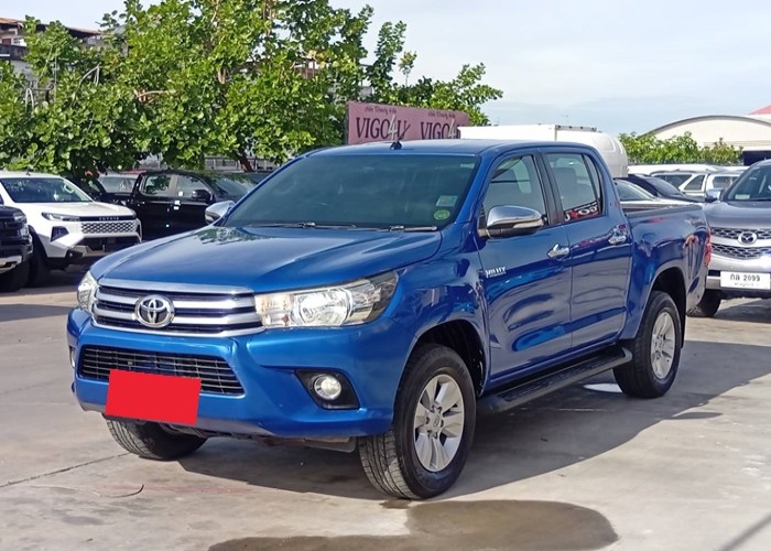 TOYOTA Hilux Revo