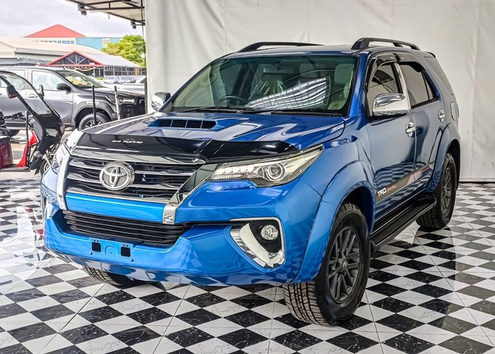 TOYOTA 