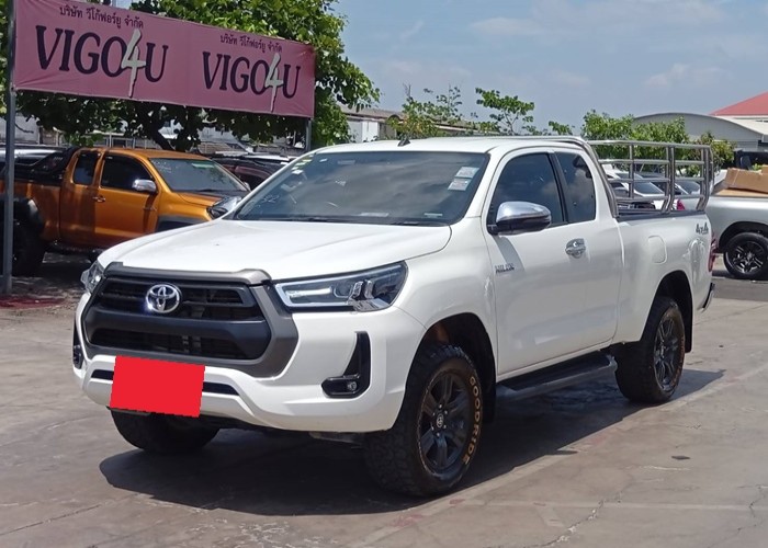TOYOTA 