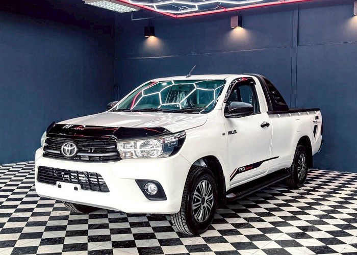 TOYOTA 