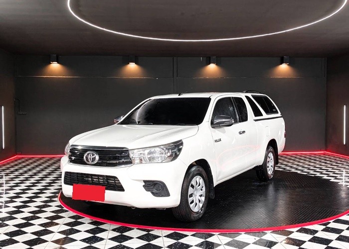 TOYOTA Hilux Revo