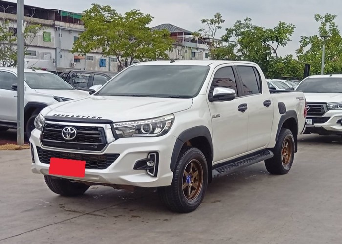 TOYOTA 