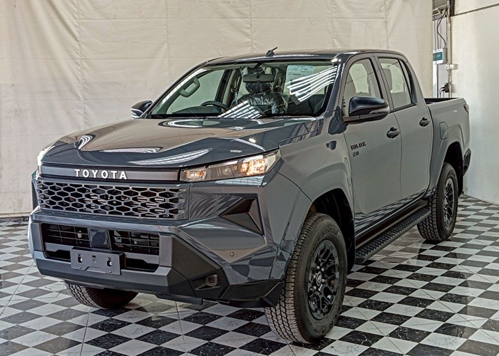 TOYOTA 