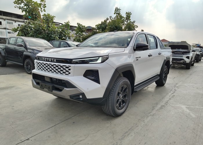 TOYOTA 