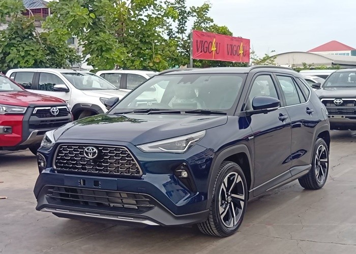 TOYOTA 