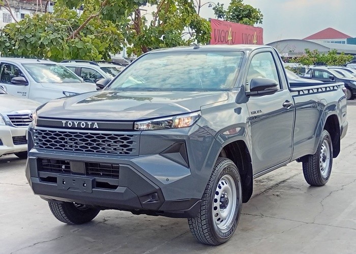 TOYOTA 