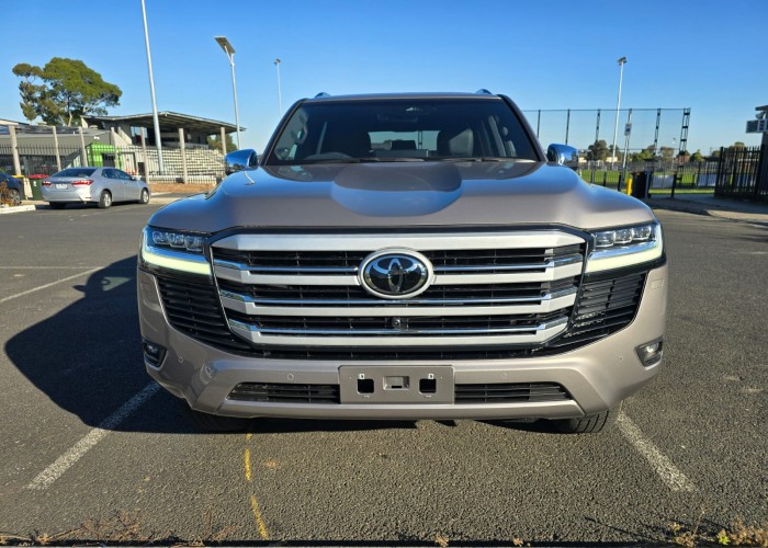 TOYOTA 