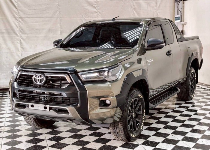 TOYOTA 