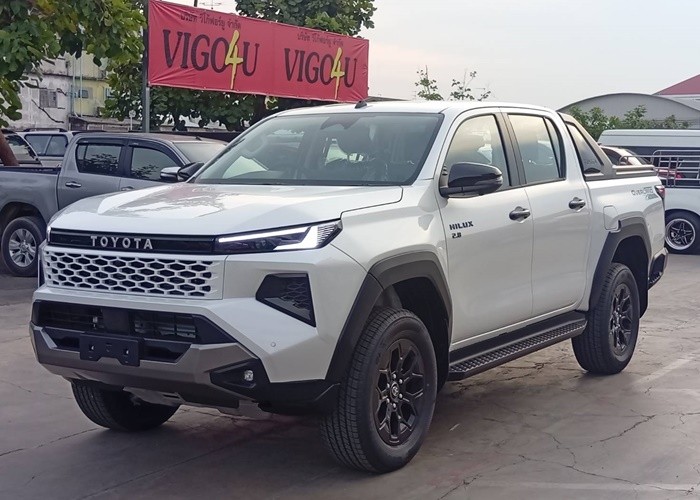 TOYOTA 