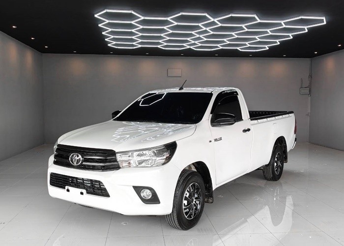 TOYOTA Hilux Revo