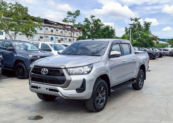TOYOTA 